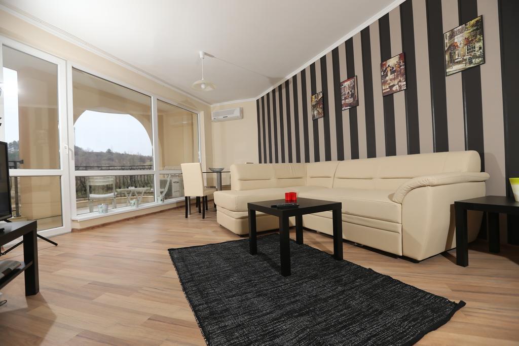South Beach Apartments Obzor Room photo